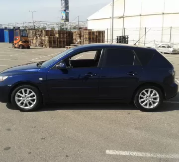 Купить Mazda 3 1600 см3 МКПП (105 л.с.) Бензин инжектор в Краснодар: цвет темно-синий Хетчбэк 2008 года по цене 450000 рублей, объявление №1618 на сайте Авторынок23