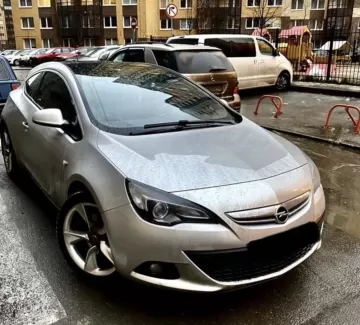Astra GTC '2013 (131 л.с.) Приморско-Ахтарск