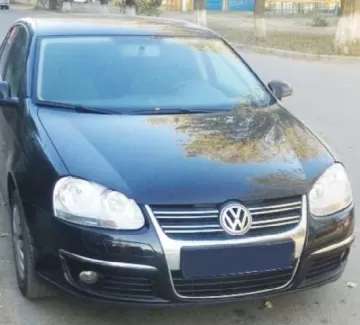 Купить Volkswagen Jetta 1600 см3 МКПП (102 л.с.) Бензин инжектор в Краснодар: цвет черный Седан 2010 года по цене 400000 рублей, объявление №14569 на сайте Авторынок23