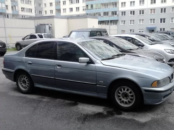 Купить BMW 528 2800 см3 АКПП (193 л.с.) Бензин инжектор в Новороссийск: цвет Серебряный Седан 1999 года по цене 290000 рублей, объявление №20521 на сайте Авторынок23