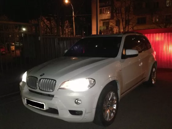 Купить BMW Х5 3000 см3 АКПП (286 л.с.) Дизель турбонаддув в Краснодар: цвет Белый Внедорожник 2009 года по цене 1790000 рублей, объявление №1946 на сайте Авторынок23