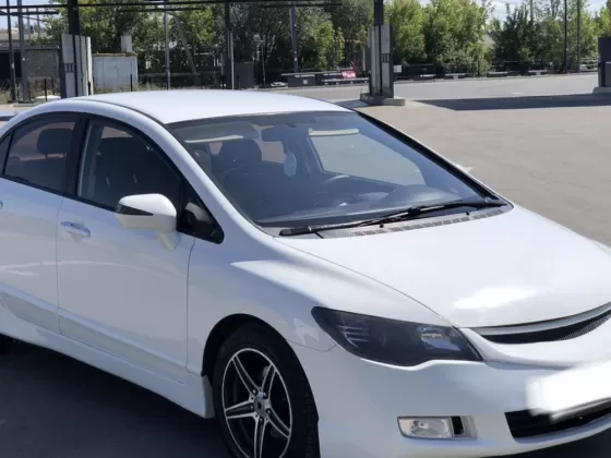 Купить Honda Civic 1800 см3 АКПП (140 л.с.) Бензин инжектор в Белореченск: цвет Белый Седан 2007 года по цене 415000 рублей, объявление №22277 на сайте Авторынок23