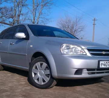 Купить Chevrolet Lacetti 1600 см3 МКПП (1000 л.с.) Бензин инжектор в Краснодар: цвет серебро Универсал 2005 года по цене 300000 рублей, объявление №1781 на сайте Авторынок23