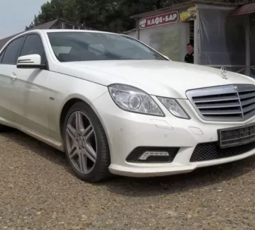 Купить Mercedes-Benz E-класс AMG 2000 см3 АКПП (184 л.с.) Бензин инжектор в Краснодар: цвет белый Седан 2011 года по цене 1310000 рублей, объявление №4159 на сайте Авторынок23 Купить Mercedes-Benz E-класс AMG 2000 см3 АКПП (184 л.с.) Бензин инжектор в Краснодар: цвет белый Седан 2011 года по цене 1310000 рублей, объявление №4159 на сайте Авторынок23