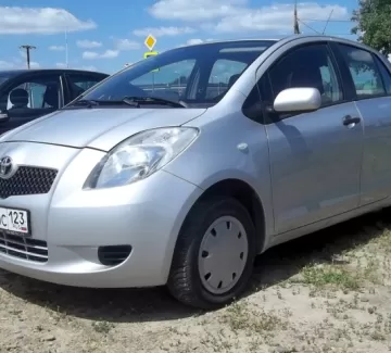 Купить Toyota Yaris 1200 см3 МКПП (69 л.с.) Бензин инжектор в Кропоткин: цвет серебро Хетчбэк 2007 года по цене 299000 рублей, объявление №4498 на сайте Авторынок23