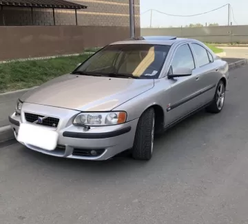 Купить Volvo S60 2400 см3 АКПП (170 л.с.) Бензин инжектор в Новороссийск : цвет Серебряный Седан 2002 года по цене 300000 рублей, объявление №22687 на сайте Авторынок23