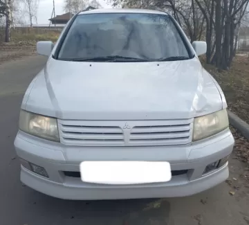 Купить Mitsubishi Chariot Grand 2400 см3 АКПП (168 л.с.) Бензин инжектор в Ахтырский : цвет Белый Минивэн 1999 года по цене 530000 рублей, объявление №23965 на сайте Авторынок23