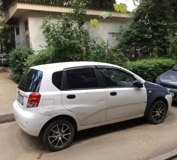 Купить Chevrolet AVEO 1200 см3 МКПП (84 л.с.) Бензин инжектор в Сочи: цвет белый Хетчбэк 2006 года по цене 145000 рублей, объявление №4680 на сайте Авторынок23 Купить Chevrolet AVEO 1200 см3 МКПП (84 л.с.) Бензин инжектор в Сочи: цвет белый Хетчбэк 2006 года по цене 145000 рублей, объявление №4680 на сайте Авторынок23