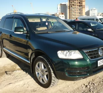 Купить Volkswagen Touareg 2005 АКПП (340 л.с.) Бензиновый Новроссийск цвет Мурена Внедорожник 2005 года по цене 650000 рублей, объявление №452 на сайте Авторынок23