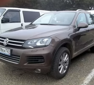 Купить Volkswagen Touareg 3600 см3 АКПП (249 л.с.) Бензин инжектор в Армавир: цвет серый Внедорожник 2012 года по цене 1950000 рублей, объявление №2966 на сайте Авторынок23