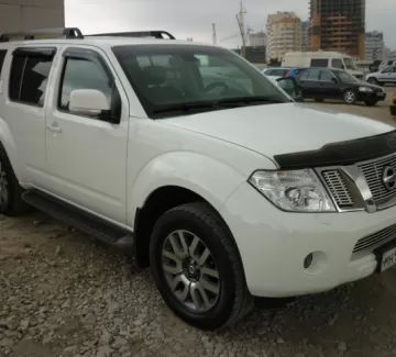 Купить Nissan Pathfinder 2500 см3 АКПП (190 л.с.) Дизель турбонаддув в Новороссийск: цвет белый Внедорожник 2011 года по цене 1320000 рублей, объявление №375 на сайте Авторынок23