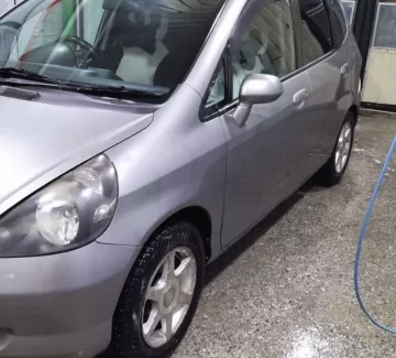 Купить Honda Fit 1300 см3 АКПП (86 л.с.) Бензин инжектор в Кропоткин : цвет Серый Хетчбэк 2001 года по цене 393000 рублей, объявление №24427 на сайте Авторынок23