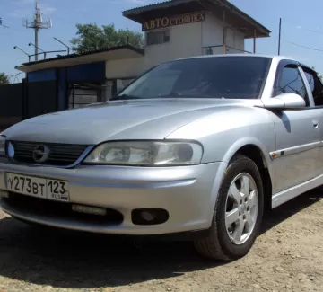 Купить Opel Vectra 1800 см3 АКПП (125 л.с.) Бензин инжектор в Кропоткин: цвет белый Седан 2001 года по цене 225000 рублей, объявление №4437 на сайте Авторынок23 Купить Opel Vectra 1800 см3 АКПП (125 л.с.) Бензин инжектор в Кропоткин: цвет белый Седан 2001 года по цене 225000 рублей, объявление №4437 на сайте Авторынок23