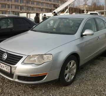 Купить Volkswagen Passat B-6 2000 см3 АКПП (150 л.с.) Бензин инжектор в Новороссийск: цвет серый Седан 2006 года по цене 445000 рублей, объявление №634 на сайте Авторынок23