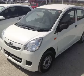 Купить Daihatsu Mira 700 см3 АКПП (58 л.с.) Бензин инжектор в Новороссийск: цвет белый Хетчбэк 2009 года по цене 215000 рублей, объявление №1026 на сайте Авторынок23