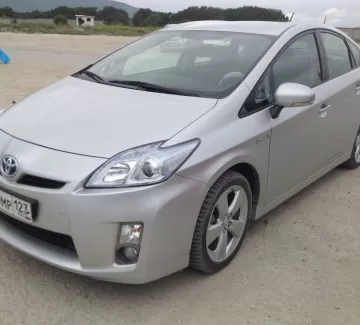 Купить Toyota Prius 1800 см3 АКПП (99 л.с.) Гибридный в Новороссийск: цвет серебро Хетчбэк 2010 года по цене 717000 рублей, объявление №1298 на сайте Авторынок23