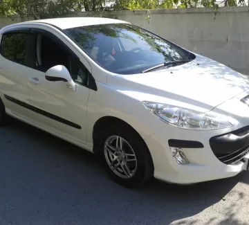 Купить Peugeot 308 1600 см3 МКПП (120 л.с.) Бензин инжектор в Геленджик: цвет булый Хетчбэк 2010 года по цене 385000 рублей, объявление №2323 на сайте Авторынок23