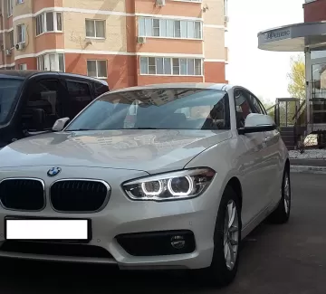 Купить BMW 118i 1499 см3 АКПП (136 л.с.) Бензин инжектор в Краснодар: цвет белый минералик Хетчбэк 2017 года по цене 1270000 рублей, объявление №15146 на сайте Авторынок23 Купить BMW 118i 1499 см3 АКПП (136 л.с.) Бензин инжектор в Краснодар: цвет белый минералик Хетчбэк 2017 года по цене 1270000 рублей, объявление №15146 на сайте Авторынок23