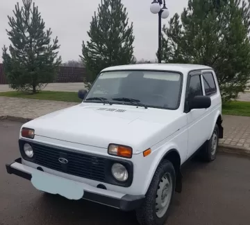 Купить ВАЗ (LADA) 4×4 17 см3 МКПП (83 л.с.) Бензин инжектор в Краснодар: цвет Белый Внедорожник 2014 года по цене 295000 рублей, объявление №16671 на сайте Авторынок23