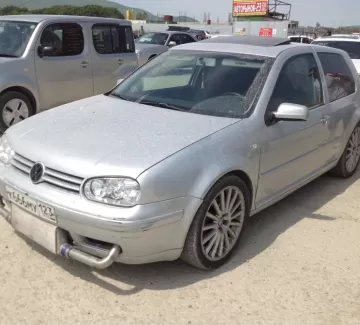 Купить Volkswagen Golf 1800 см3 МКПП (150 л.с.) Бензин турбонаддув в Новороссийск: цвет серебро Хетчбэк 2001 года по цене 310000 рублей, объявление №1225 на сайте Авторынок23