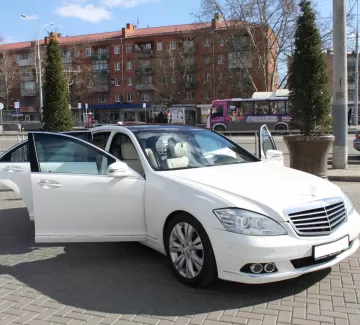 Купить Mercedes-Benz S221 Long 3500 см3 АКПП (272 л.с.) Бензин компрессор в Краснодар: цвет Белый Седан 2010 года по цене 1350000 рублей, объявление №13020 на сайте Авторынок23