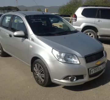 Купить Chevrolet Aveo 1500 см3 АКПП (115 л.с.) Бензин инжектор в Новороссийск: цвет серебро Хетчбэк 2011 года по цене 360000 рублей, объявление №2113 на сайте Авторынок23