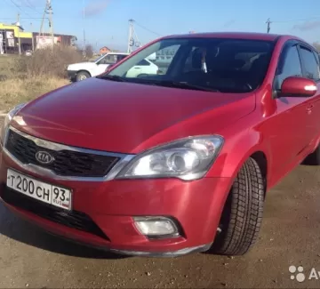 Купить KIA ceed 1600 см3 МКПП (126 л.с.) Бензиновый в Темрюк: цвет красный Хетчбэк 2011 года по цене 460000 рублей, объявление №6317 на сайте Авторынок23