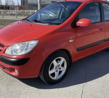 Купить Hyundai Getz 1300 см3 АКПП (82 л.с.) Бензин инжектор в Новороссийск: цвет Красный Хетчбэк 2003 года по цене 249000 рублей, объявление №24966 на сайте Авторынок23