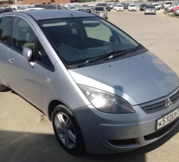 Купить Mitsubishi Colt 1400 см3 АКПП (93 л.с.) Бензин инжектор в Новороссийск: цвет серебро Хетчбэк 2004 года по цене 225000 рублей, объявление №1770 на сайте Авторынок23