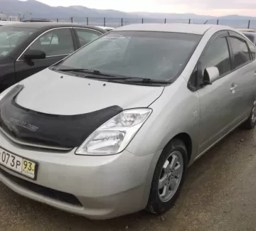 Купить Toyota Prius 1500 см3 АКПП (78 л.с.) Бензиновый в Новороссийск: цвет серебро Хетчбэк 2005 года по цене 380000 рублей, объявление №815 на сайте Авторынок23