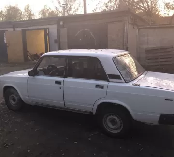 Купить ВАЗ (LADA) 21074 1600 см3 МКПП (75 л.с.) Бензин карбюратор в Гостагаевская : цвет Белый Седан 2002 года по цене 135000 рублей, объявление №20253 на сайте Авторынок23
