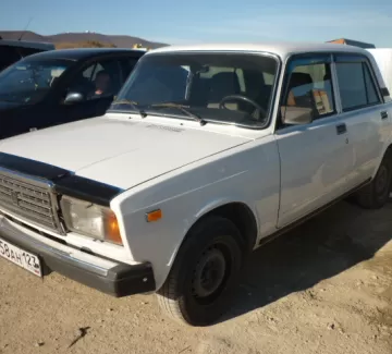 Купить ВАЗ (LADA) 2107 2007 МКПП (74 л.с.) Бензин инжектор Новороссийск цвет белый Седан 2007 года по цене 80000 рублей, объявление №403 на сайте Авторынок23