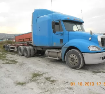 Купить Freightliner Columbia 14000 см3 АКПП (435 л.с.) Дизель турбонаддув в Новороссийск: цвет Синий Бортовой 2003 года по цене 175000 рублей, объявление №184 на сайте Авторынок23