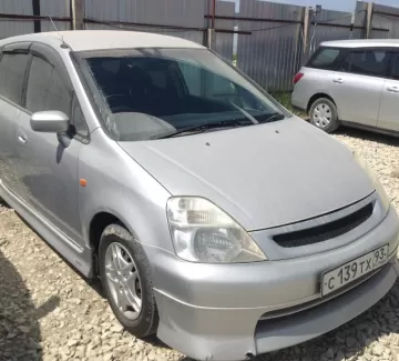 Купить Honda Stream 1700 см3 АКПП (130 л.с.) Бензин инжектор в Новороссийск: цвет серебро Минивэн 2002 года по цене 280000 рублей, объявление №1322 на сайте Авторынок23