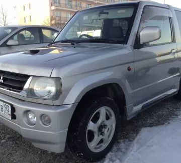 Купить Mitsubishi Pajero Mini 800 см3 АКПП (65 л.с.) Бензин турбонаддув в Новороссийск: цвет серый металик Внедорожник 2001 года по цене 220000 рублей, объявление №783 на сайте Авторынок23