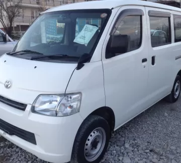 Купить Toyota Town Ace 1500 см3 АКПП (97 л.с.) Бензин инжектор в Новороссийск: цвет белый Минивэн 2010 года по цене 555000 рублей, объявление №3001 на сайте Авторынок23