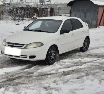 Купить Chevrolet Lacetti 1400 см3 МКПП (95 л.с.) Бензин инжектор в Брюховецкая: цвет Белый Хетчбэк 2007 года по цене 165000 рублей, объявление №20585 на сайте Авторынок23