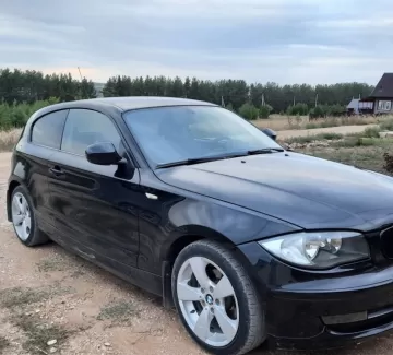 Купить BMW 116i 1600 см3 АКПП (116 л.с.) Бензин инжектор в Армавир : цвет Черный Хетчбэк 2011 года по цене 725000 рублей, объявление №22900 на сайте Авторынок23