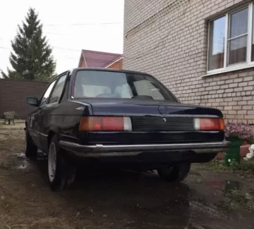 Купить BMW 316 1600 см3 МКПП (90 л.с.) Бензин карбюратор в Абинск: цвет Синий Седан 1982 года по цене 365000 рублей, объявление №19081 на сайте Авторынок23 Купить BMW 316 1600 см3 МКПП (90 л.с.) Бензин карбюратор в Абинск: цвет Синий Седан 1982 года по цене 365000 рублей, объявление №19081 на сайте Авторынок23