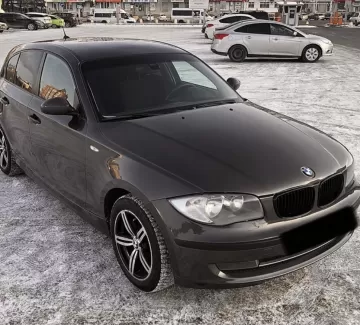 Купить BMW 118i 2000 см3 АКПП (156 л.с.) Бензин инжектор в Ейск: цвет Серый Хетчбэк 2007 года по цене 340000 рублей, объявление №20598 на сайте Авторынок23