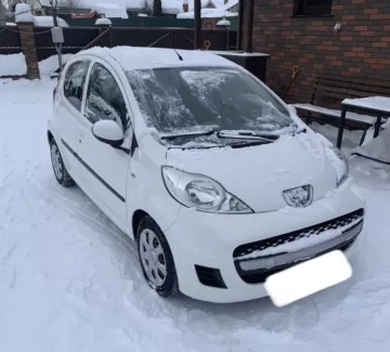 Купить Peugeot 107 1000 см3 АКПП (68 л.с.) Бензин инжектор в Раздольная : цвет Белый Хетчбэк 2011 года по цене 300000 рублей, объявление №24072 на сайте Авторынок23 Купить Peugeot 107 1000 см3 АКПП (68 л.с.) Бензин инжектор в Раздольная : цвет Белый Хетчбэк 2011 года по цене 300000 рублей, объявление №24072 на сайте Авторынок23