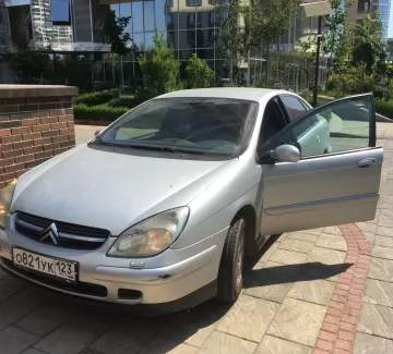 Купить Citroen C5 2000 см3 АКПП (136 л.с.) Бензин инжектор в Краснодар: цвет Серебристый Лифтбек 2002 года по цене 200000 рублей, объявление №17980 на сайте Авторынок23