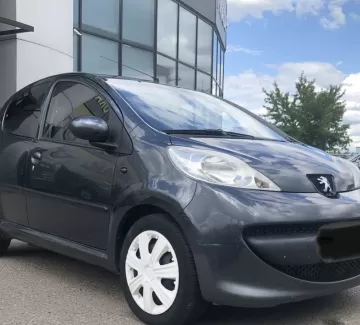 Купить Peugeot 107 1000 см3 АКПП (68 л.с.) Бензин инжектор в Краснодар: цвет Серый Хетчбэк 2011 года по цене 298000 рублей, объявление №25170 на сайте Авторынок23