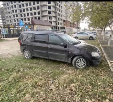 Купить ВАЗ (LADA) Largus 1600 см3 МКПП (105 л.с.) Бензин инжектор в Анапа: цвет Черный Универсал 2015 года по цене 250000 рублей, объявление №25666 на сайте Авторынок23