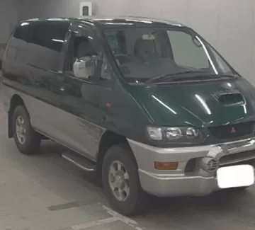 Купить Mitsubishi Delica 2800 см3 МКПП (140 л.с.) Дизельный в Воронежская : цвет Зелёный Минивэн 1992 года по цене 330000 рублей, объявление №22833 на сайте Авторынок23