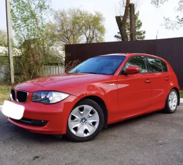 Купить BMW 118i 2000 см3 АКПП (156 л.с.) Бензин инжектор в Брюховецкая: цвет Красный Хетчбэк 2007 года по цене 335000 рублей, объявление №21725 на сайте Авторынок23