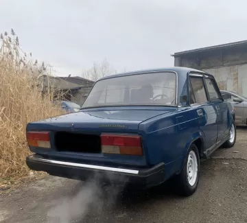 Купить ВАЗ (LADA) 21074 1600 см3 МКПП (75 л.с.) Бензин карбюратор в Староминская: цвет Синий Седан 2002 года по цене 200000 рублей, объявление №20440 на сайте Авторынок23