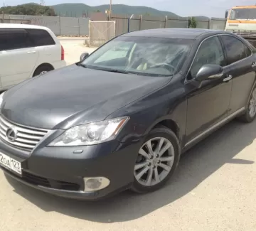 Купить Lexus ES 350 3500 см3 АКПП (277 л.с.) Бензин инжектор в Новороссийск: цвет мокрый асфальт Седан 2010 года по цене 1050000 рублей, объявление №1743 на сайте Авторынок23