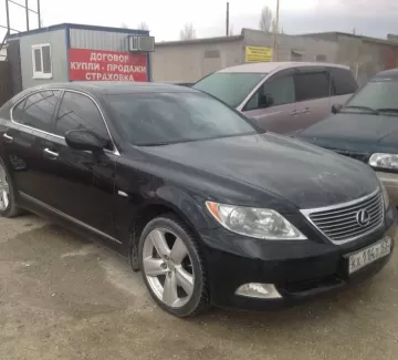 Купить Lexus LS 460 4600 см3 АКПП (381 л.с.) Бензиновый в Новороссийск: цвет черный Седан 2007 года по цене 1000000 рублей, объявление №759 на сайте Авторынок23