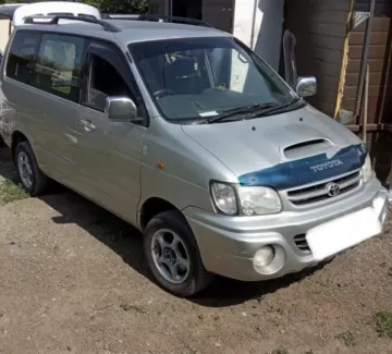 Купить Toyota Town Ace Noah 2200 см3 АКПП (94 л.с.) Дизель турбонаддув в Новониколаевская : цвет Серебряный Седан 2000 года по цене 520000 рублей, объявление №24442 на сайте Авторынок23